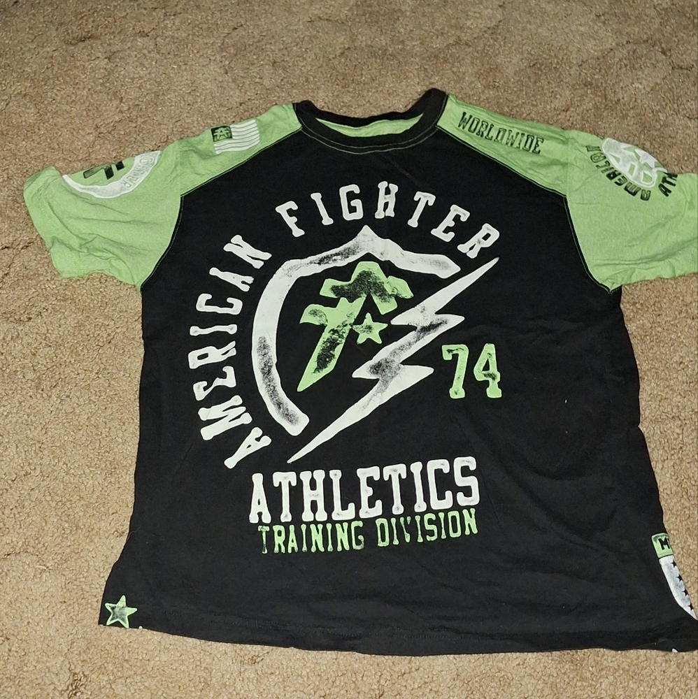 American Fighter brand men size large shirt